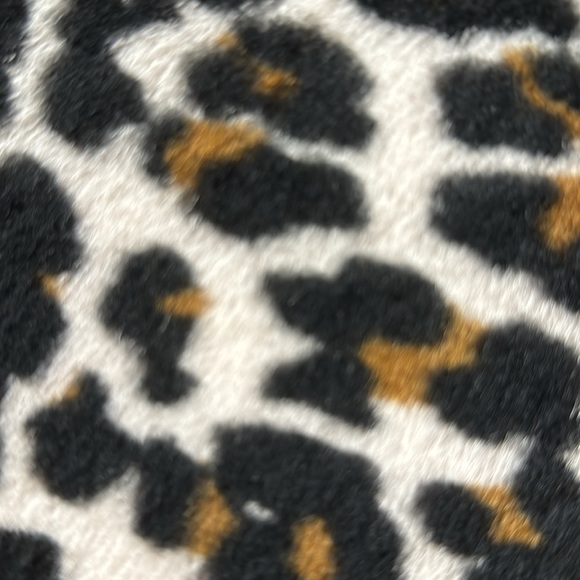 TORY BURCH LEE RADZIWILL SMALL LEATHER AND LEOPARD PRINT SHEARLING BAG - Picture 11 of 16